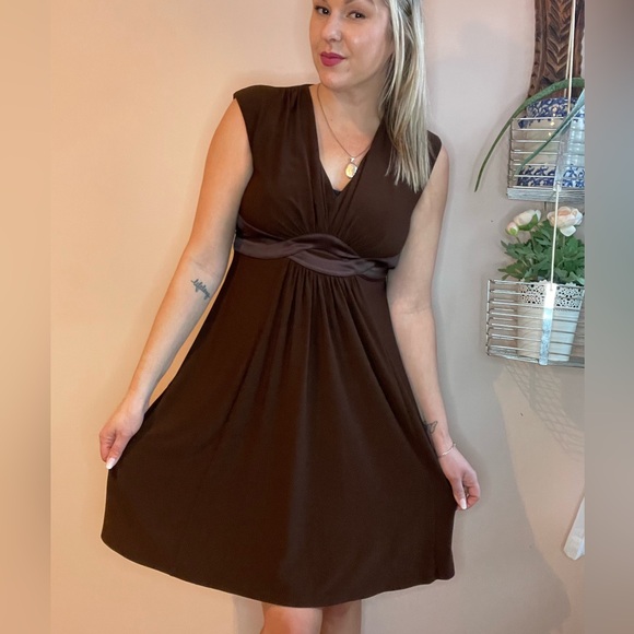 Y2k Brown on Brown Empire Waist Evan Picone Mini Dress Size 6 - Picture 4 of 10